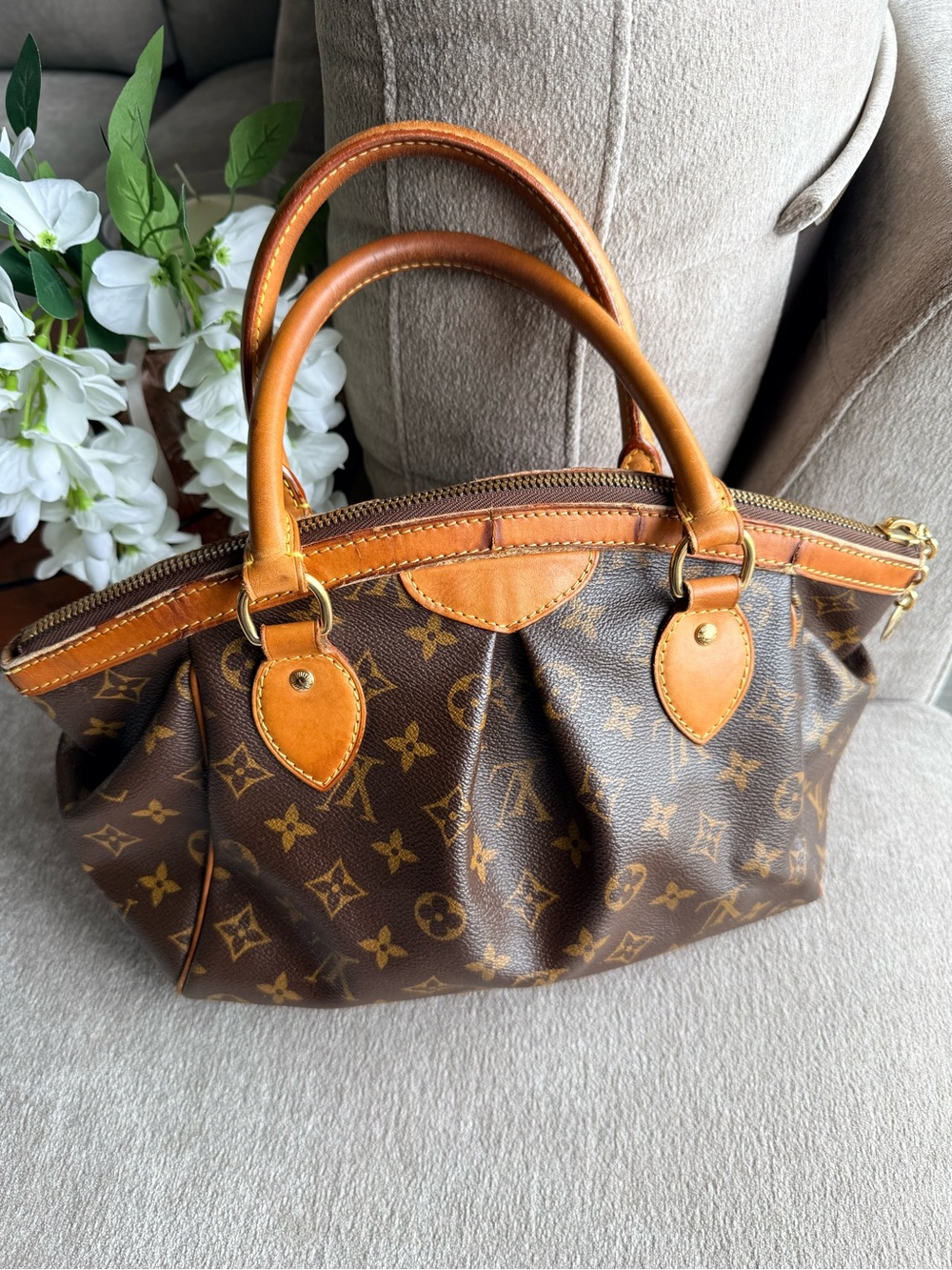 Louis Vuitton Monogram Trivoli PM Canvas Top Handle Satchel Authentic - Picture 5 of 12